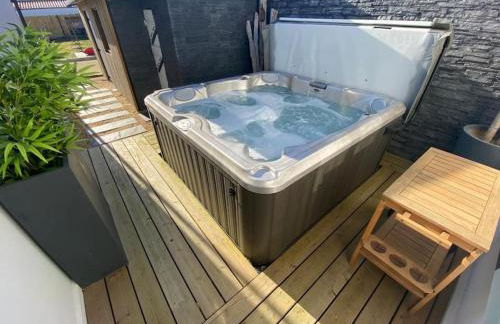 Villa avec jacuzzi proche de la mer et du centre - Photo 32