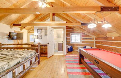 True Log Cabin with Game Room, Year-Round Views - Foto 17
