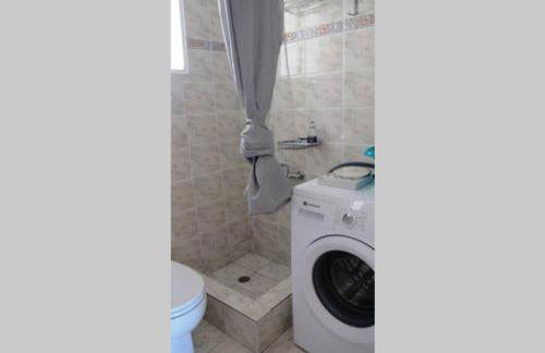 Sunrise pearl in Attika Riviera apt and Parking - Foto 41