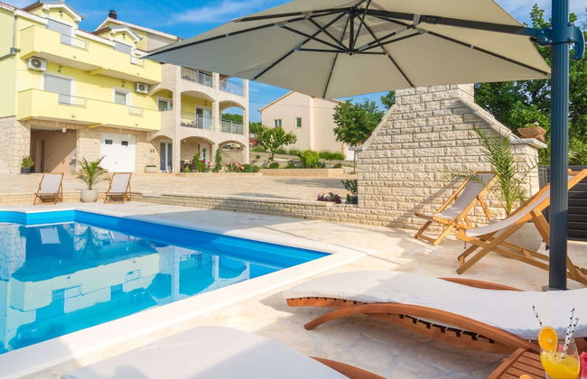 Beautiful Villa in Lisicic With Private Pool - Foto 28