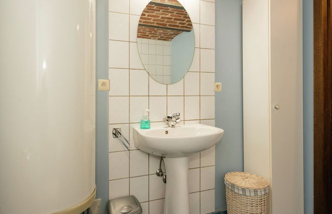 Farmhouse Situated at the Edge of the Woods - Photo 18