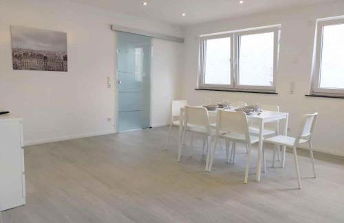 Cozy & Modern 4 Room Flat near Hanau - Foto 9