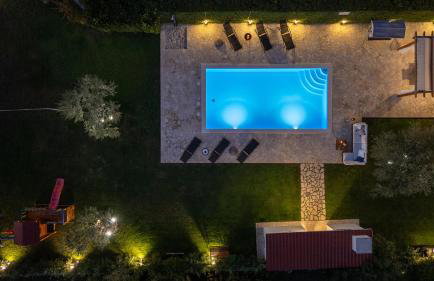 VILLA ROKO with 4 bedrooms, 32sqm heated pool - Photo 35