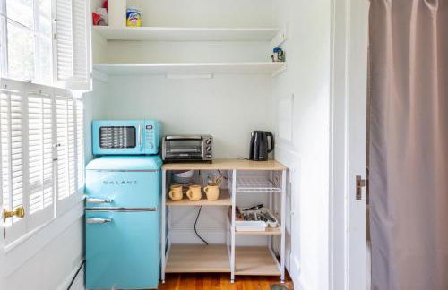 Efficiency in Grand Old Home, Downtown Durham - Photo 6