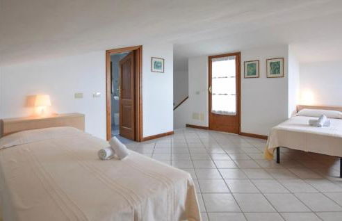 3 Bedroom Cozy Home In Massarosa - Foto 19