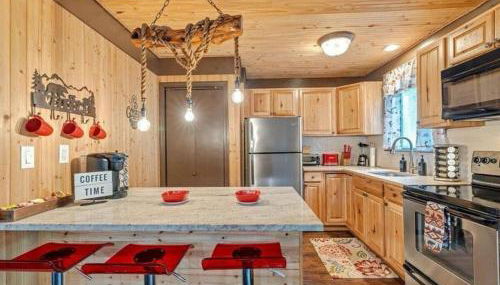 Cabin Retreat with Hot Tub - Foto 2