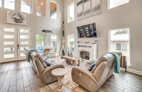 Private Dock and Yard! Modern Getaway in Mabank - Foto 4