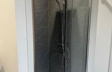 Town Centre Cosy Flat - Photo 2