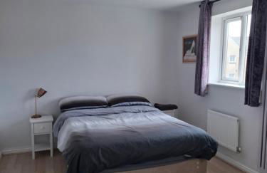 Sea Escape The Tardiis Beachfront location Aberavon beach Sea Views Driveway parking - Foto 12