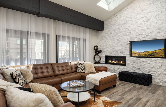 Enzian - CoralTree Residence Collection - Photo 26