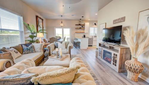 Winters Lodge at Little Ranches 5 min to Square - Foto 2