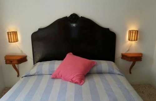 SPACIOUS FLAT WITH SEA VIEWS, FOR 8 PEOPLE WITH 3 BEDROOMS, 2 BATHROOMS and NEXT TO THE BEACH!! - Foto 32