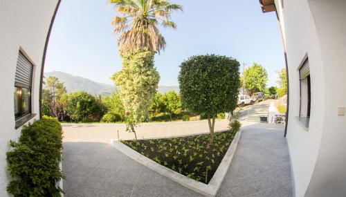 Casa Dos Cabecinhos - Foto 3, Garden, Garden view