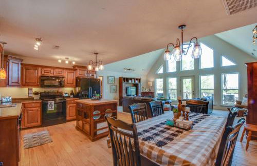 Mtn Views, Game Room, Hot Tub! Lakemont Retreat - Foto 8