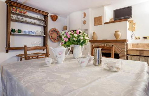 Lovely Apartment In Verni With Wifi - Foto 10