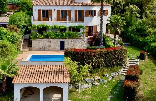 Beautiful Spacious Villa with Mountain View and Private Pool - Foto 2