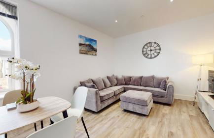 Spacious three bedroom apartment with Valley views - Foto 8