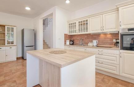 Casa Dorjana - Photo 13