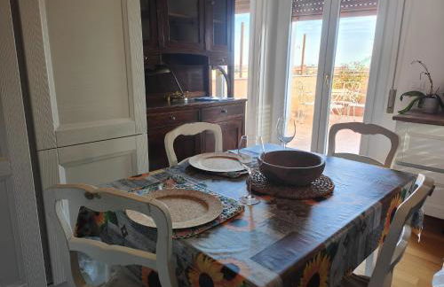 Charming Apartment In The City Center "Terrazza Sui Tetti" Con Parcheggio Gratuito - Photo 15