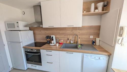 Escapade poitevine - Maison climatisée avec 3 Ch - 4 min Futuroscope et Aquascope - Foto 2, stove