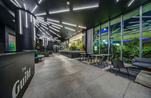 High Floor Unit Heart Of Miami with pool and gym - Foto 41