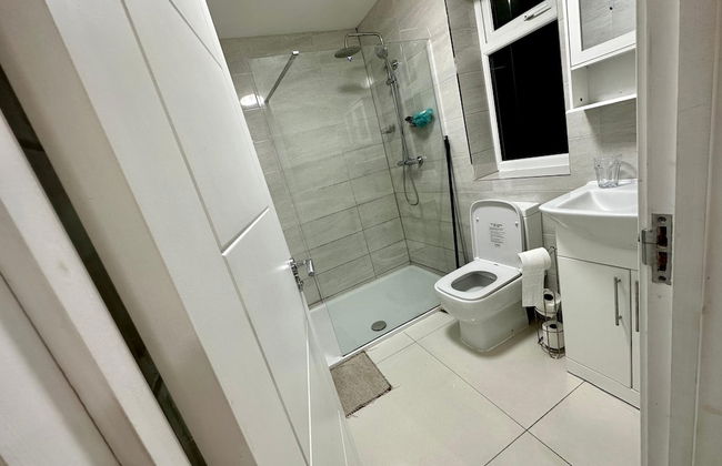 Separate One Bedroom Large Apartment in Slough - Foto 9