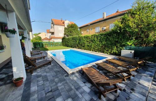 Ap Villa Isabella with private pool - Photo 1