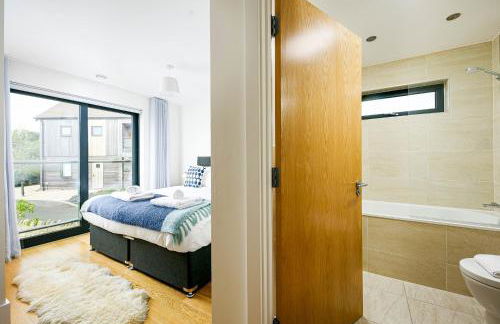 Lakeside property with spa access on a nature reserve Beaumont Village 25 BV25 - Photo 26