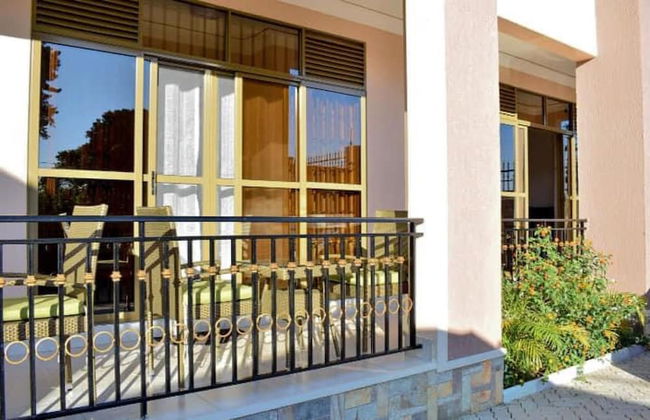 Studio Furnished Apartments Entebbe - Foto 14