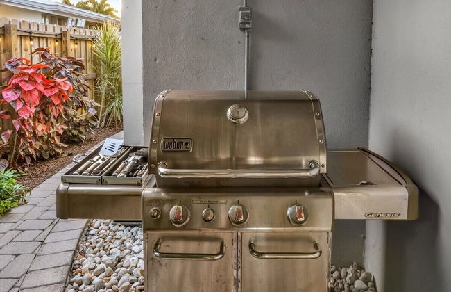 New Waterfront Oasis, Minutes to Beach, Eats, Shops - Foto 61