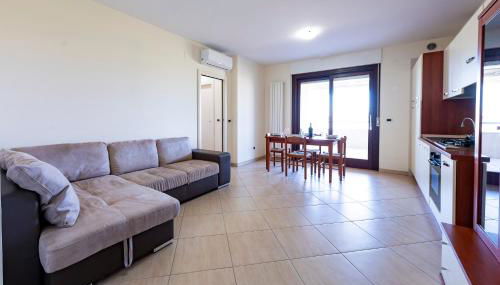 GuestHost - Bright Apartment with Terrace - Photo 4