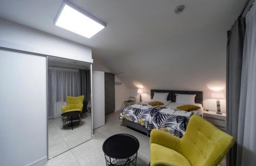 KP Claudia - Foto 16