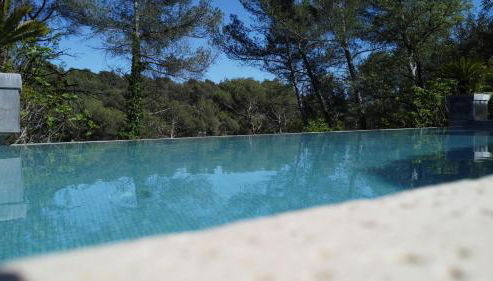 Maison ensoleillée au milieu des pins entre Marseille et Cassis - Foto 2