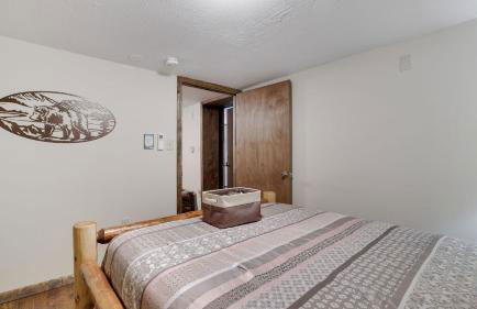 Hot Tub + Sauna + Deck + Firepit + Beach Access + Near Dining Grateful Escape by Avantstay - Foto 78