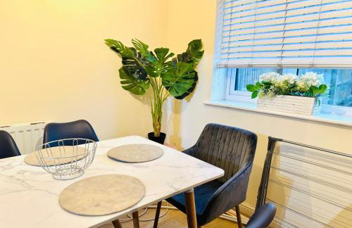 Cosy Retreat in Ashford city centre with Hot tub - Foto 21