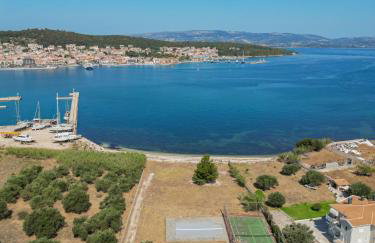 Boutique Saline Apartments - Green - Photo 24