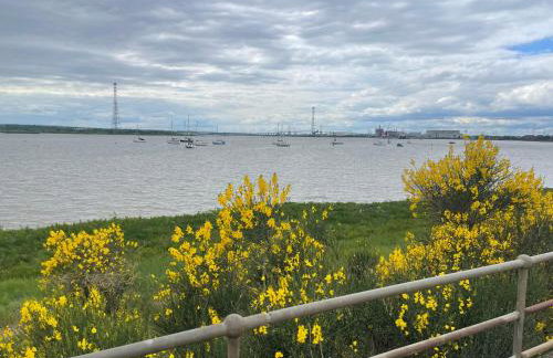 Cosy Flat behind a CreekBeach in Grays - Foto 25