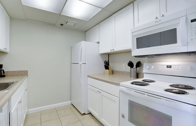 Modern Pentagon City Retreat - Photo 39