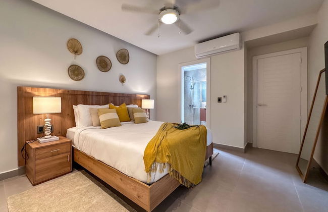 4 Bedroom Beach Penthouse w Private Rooftop - Foto 36