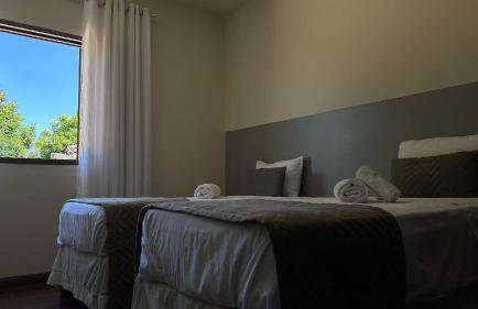 Casa com Piscina no Centro - 13 pessoas - Churrasqueira - Elegante - Foto 26