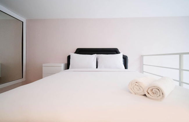 Comfy Studio Loft Connected To Mall At Icon Gresik Apartment - Foto 3