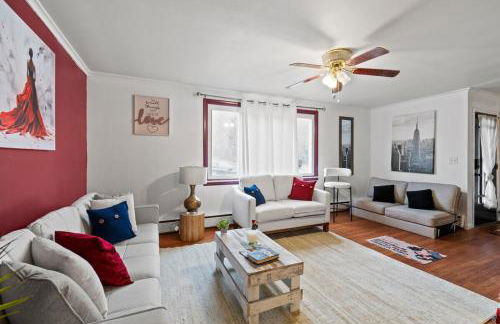 NEW " Fall Season " cozy 2 bed flat with open concept - Foto 26