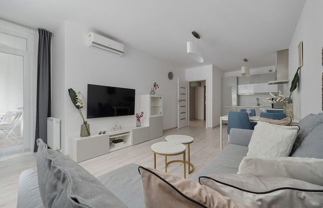 Gwiaździsta Apartment by Renters - Photo 35