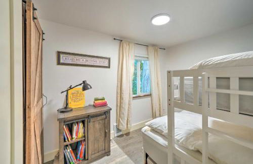 Farmhouse with Private Hot Tub Less Than 1 Mile to Birch Bay - Foto 23