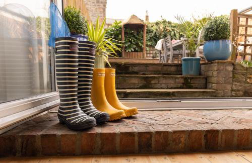 Church Cottage by Coast & Country Stays - Foto 16