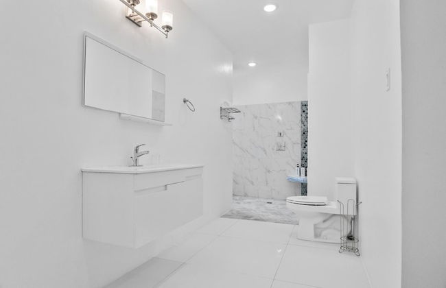 The W Villa 5 B R Oceanfront w Staff - Photo 65