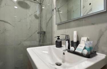 Daphne Luxe Retreat -Sea View-King size bed- - Foto 31