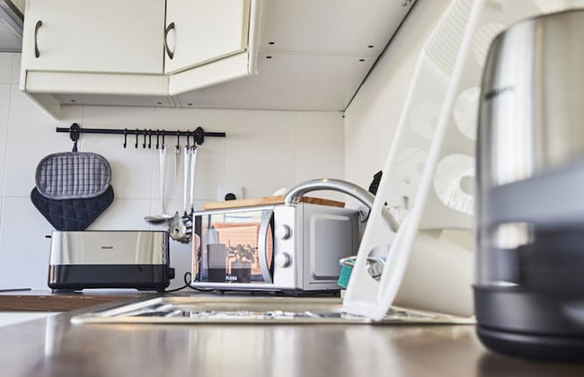 2 Bedroom Apartment Sol de Linda-a-Velha - Foto 11