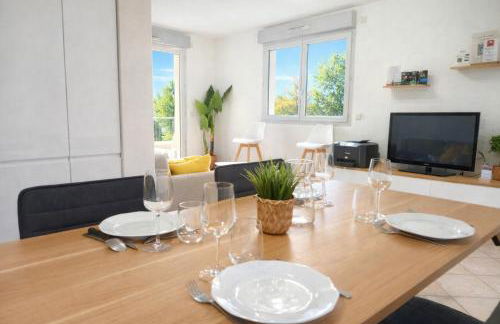 T2 de 56m2 - Genève à 5 min- Parking Privé Gratuit - Photo 10