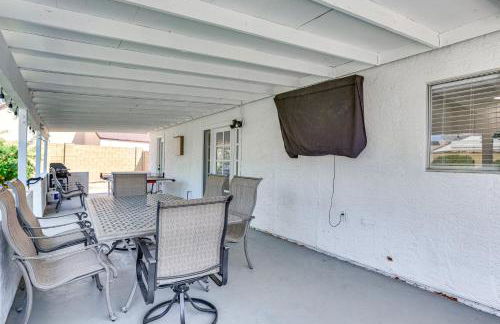 Pool, Basketball and BBQ! Glendale Group Getaway - Foto 27